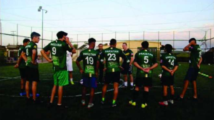 سوکا-ورلڈ-کپ،-پاکستانی-ٹیم-نے-دوستانہ-میچ-میں-کولمبیا-کی-مضبوط-ٹیم-کو-اپ-سیٹ-شکست-دیدی-قومی-فٹ-بال-ٹیم-میگا-ایونٹ-میں-(آج-)-سلووینیا-کے-مد-مقابل-ہو-گی