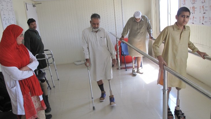 حکومت-پنجاب-کی-ہدایت-پر-معذور-افراد-کی-بحالی-کیلئے-فیصل-آباد-میں-اقدامات-کئے-جارہے-ہیں