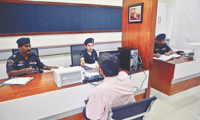 فیصل-آباد،-تھانہ-گلبرگ-کو-شہر-کے-پہلے-ماڈل-تھانہ-کا-درجہ-دے-دیا-گیا