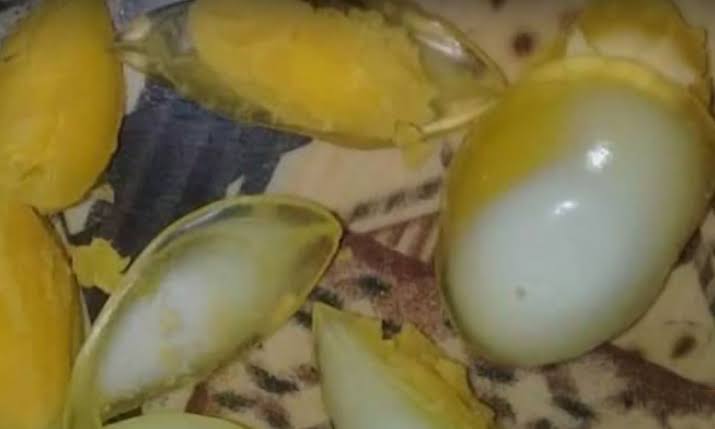 کراچی-میں-پلاسٹک-کےانڈے-بِکنےکاانکشاف