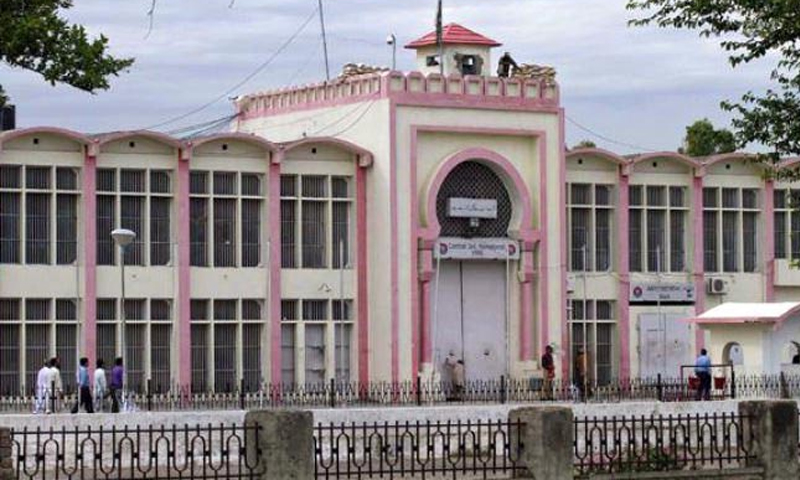 کمشنر-اور-ایڈیشنل-کمشنر-راولپنڈی-کا-اڈیالہ-جیل-کا-دورہ