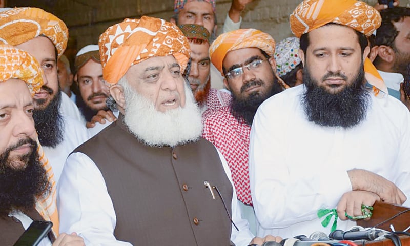 جے-یو-آئی-دھرنے-کو-10-روز-مکمل،-پلان-بی-پر-عملدرآمد-کا-فیصلہ