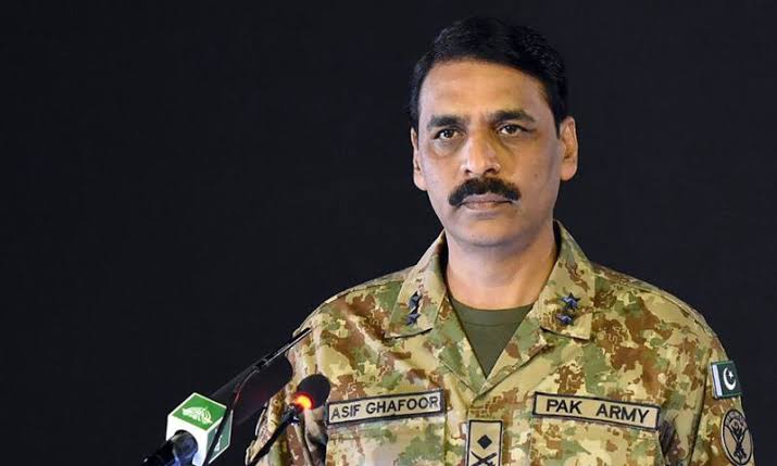 حکومت-اور-فوج-ایک-پیج-پر-ہیں،-کوئی-اختلاف-نہیں،-ڈی-جی-آئی-ایس-پی-آر