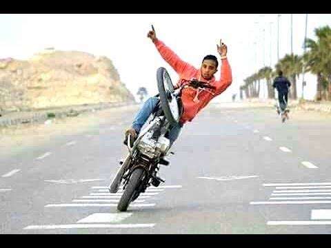 ون-ویلنگ-کرنے-والے-تین-موٹرسائیکل-سواروں-کوگرفتارکرلیاگیا