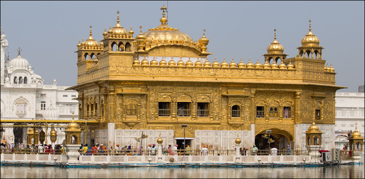 مسلمان-صوفی-اور-سکھ-پیشوا-کی-مذہبی-رواداری!