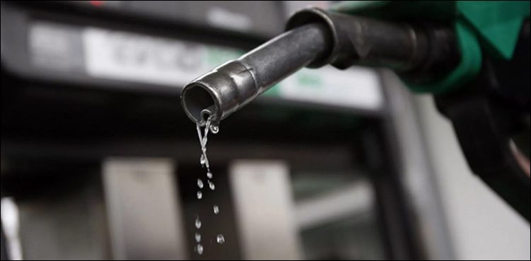 ایک-سال-میں-پیٹرول-سے-206-ارب-28-کروڑ-روپے-ٹیکس-وصول