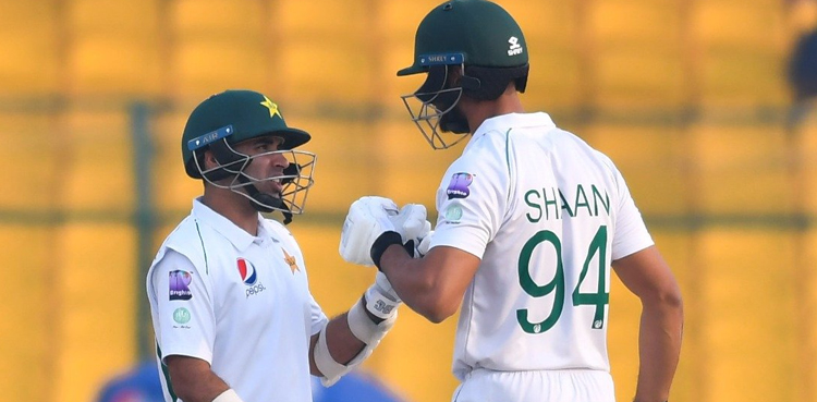 ٹیسٹ-کا-تیسرا-دن،-پاکستان-کی-سری-لنکا-کے-خلاف-بیٹنگ-جاری