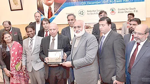 مذہبی-آزادی-کے-بغیرکوئی-ملک-ترقی-نہیں-کرسکتا:گورنر