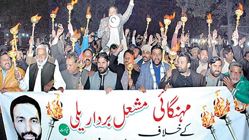 عوامی-رکشہ-یونین-کی-مہنگائی-کے-خلاف-مشعل-بردار-ریلی