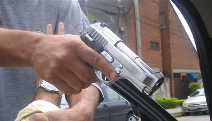 سٹریٹ-کرائم،-ڈکیتی-کی-متعدد-وارداتیں،-شہری-7-موٹرسائیکلوں،-گاڑیس-ے-محروم