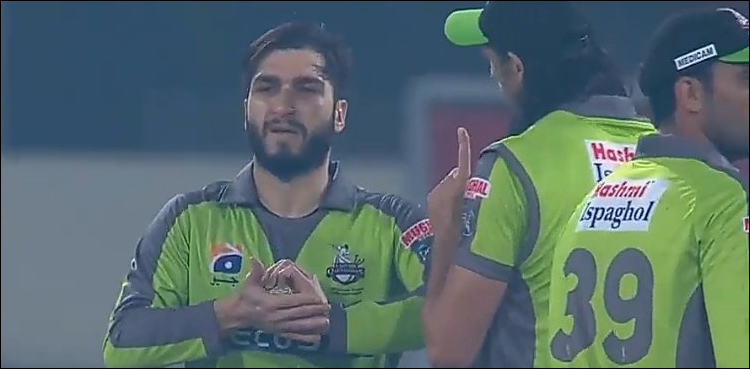 پی-ایس-ایل-فائیو،-لاہور-قلندرز-پر-سلو-اوور-ریٹ-پر-جرمانہ-عائد