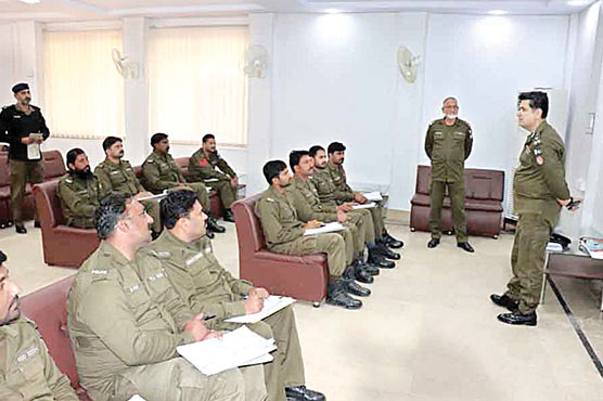 شعبہ-تفتیش-کو-جدید-خطوط-پر-استوار-کیا-جائے-:رفعت-مختارراجہ