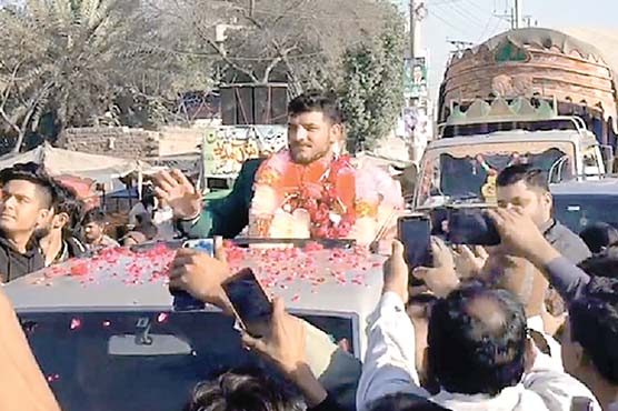 کبڈی-ٹیم-کے-کھلاڑی-ملک-بنیا-مین-کاآبائی-علاقے-میں-پرتپاک-استقبال