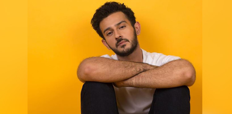 عدنان-سمیع-خان-کے-بیٹے-نے-اپنی-بیٹی-کو-کیا-پیغام-دیا؟