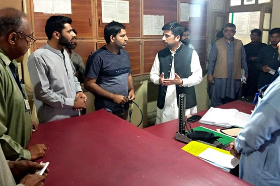 ایڈیشنل-ڈپٹی-کمشنر-ریونیو-طیب-خان-کا-شجاع-آباد-کا-دورہ