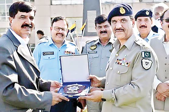 موٹروے-پولیس-کے-زیراہتمام-اے-ڈی-خواجہ-کے-اعزاز-میں-الوداعی-تقریب