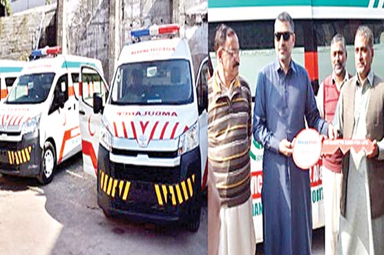 مظفر-آباد-،-جدید-آلات-سے-لیس-5نئی-ایمبولینسز-کی-چابیاں-ایس-ڈی-ایم-اے-کے-سپر-د