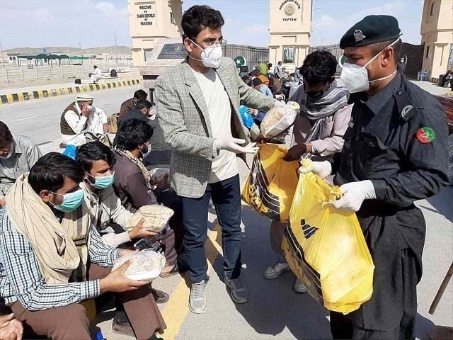 ایران-سے-آنے-والے-1900-زائرین-تفتان-سے-کوئٹہ-روانہ