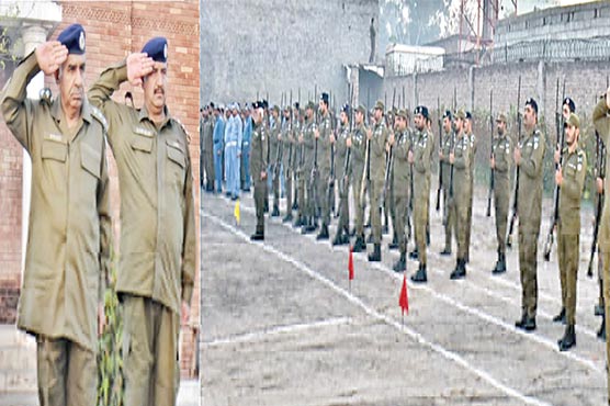 پولیس-لائن-چنیوٹ-میں-جنرل-پریڈ