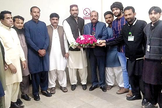 مریضوں-کو-سہولیات-کی-فراہمی-یقینی-بنائیں-گے-،-ڈاکٹر-زاہد-اختر