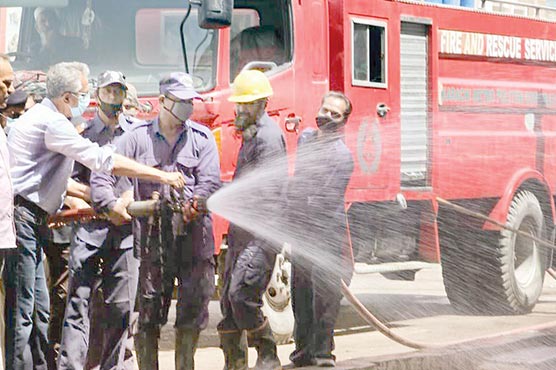 حکومت-فنڈ-نہیں-دے-رہی,-ملازمین-کے-احتجاج-کی-قیادت-کروں-گا:-میئر