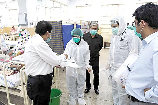 ینگ-ڈاکٹرز-کی-جانب-سے-نشتر-ہسپتال-میں-حفاظتی-سامان-تقسیم