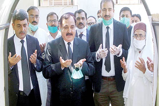 کورونا-سے-بچاؤ-،-جو-ڈیشل-کمپلیکس-میں-سینی-ٹائزر-گیٹ-کا-افتتاح