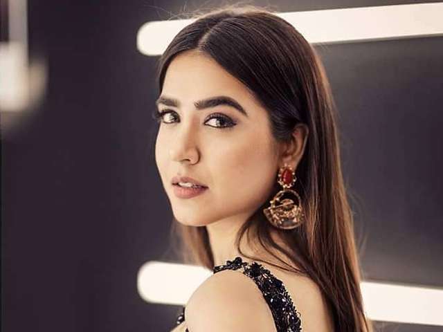 اداکارہ-منشا-پاشا-نے-لاک-ڈاؤن-کے-دوران-مداحوں-کو-اپنی-فلم-دیکھنے-کا-مشورہ-دیدیا