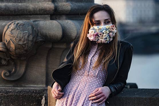 کورونا-وائرس-میں-مجبوری-بننے-والا-فیس-ماسک-اب-فیشن-بن-گیا