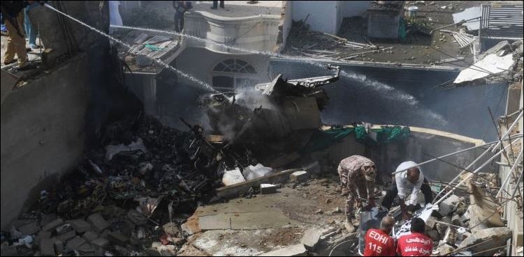 پی-آئی-اے-طیارہ-حادثے-کے-مقدمے-کے-اندراج-کیلئے-درخواست-دائر