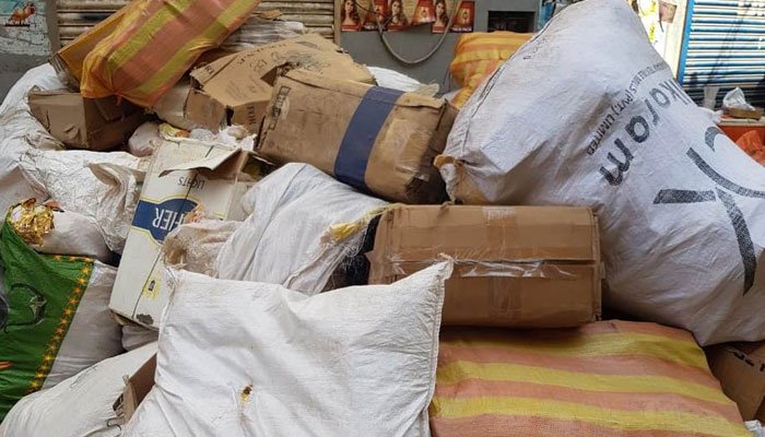 کراچی-کے-علاقے-شیر-شاہ-میں-کسٹمز-کا-چھاپہ