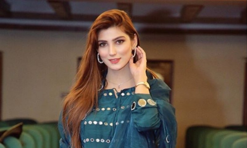 ڈپریشن-کے-باعث-2-بار-خودکشی-کا-سوچا:-نازش-جہانگیر