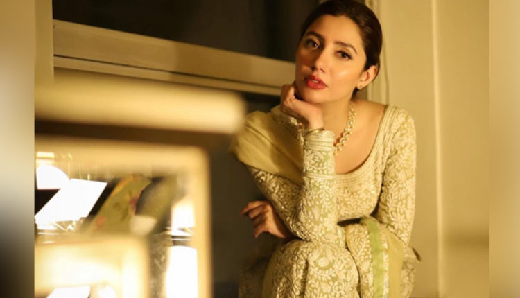 ماہرہ-خان-کی-ویڈیومداحوں-کی-ہنسی-کاسامان-بن-گئی