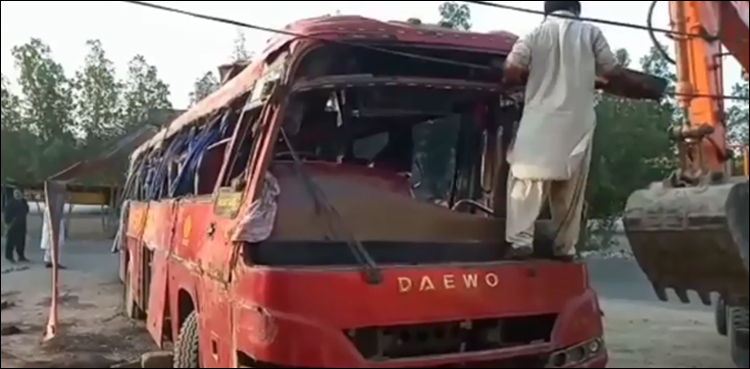 کنڈیارو،-ہری-پور-میں-ٹریفک-حادثات،-8-افراد-جاں-بحق