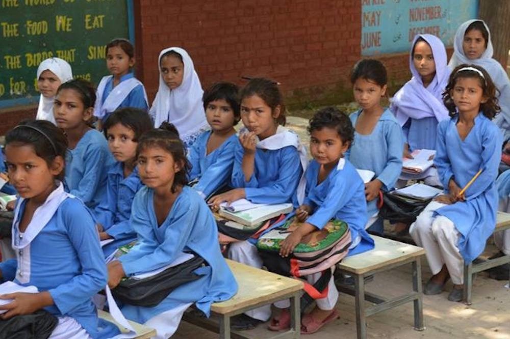 پاکستان-میں-تعلیمی-ادارے-کب-کھلیں-گے-؟-فیصلہ-ہوگیا