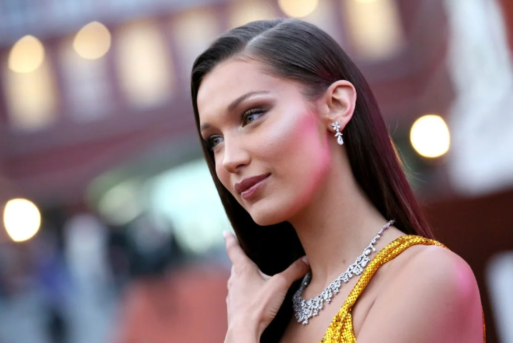 انسٹاگرام-نے-میری-پوسٹ-کو’فلسطین’کا-لفظ-ہونے-پر-ہٹا-دیا،امریکی-ماڈل